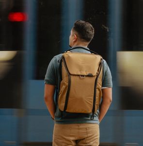 Рюкзак Peak Design Everyday Backpack 30L v2 Coyote (BEDB-30-CY-3) - фото 13